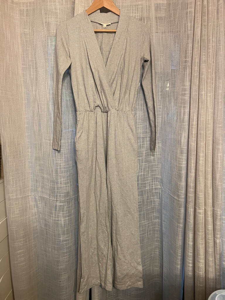 Synergy Organic Clothing Light Gray Wrap-Front Long-Sleeve Jumpsuit With Pockets